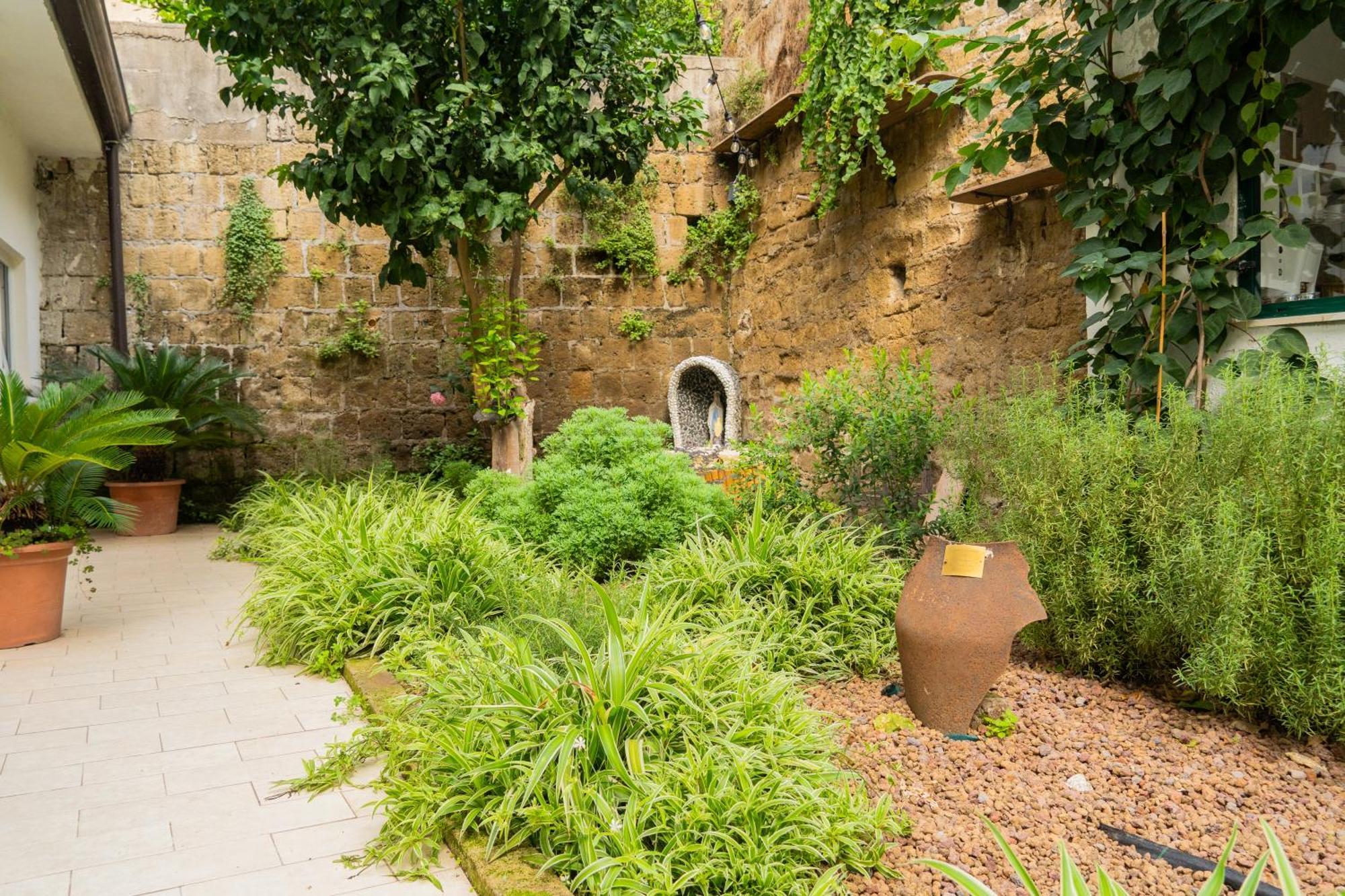 La Puteca Bed & Breakfast Napoli Dış mekan fotoğraf
